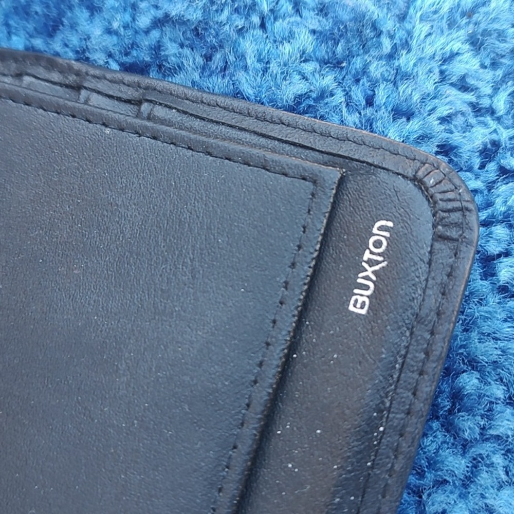 Black Wallet - Picture 6 of 8